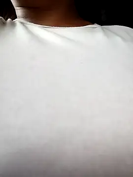 Snapshot of Mia-Glow chatting on 03.10.26 Mia-Glow online show from 03.10.26