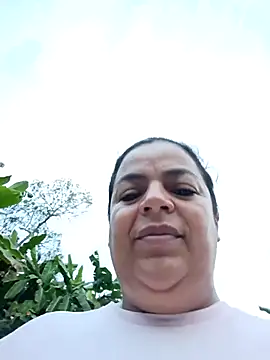 Snapshot of Mia-Glow chatting on 03.12.26 Mia-Glow online show from 03.12.26