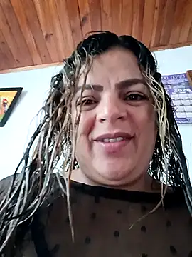 Snapshot of Mia-Glow chatting on 03.24.26 Mia-Glow online show from 03.24.26