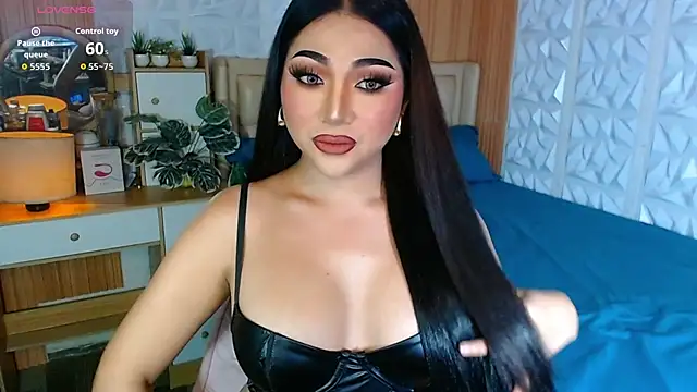 Snapshot of ValeriaHelaby chatting on 12.02.25 ValeriaHelaby online show from 12.02.25