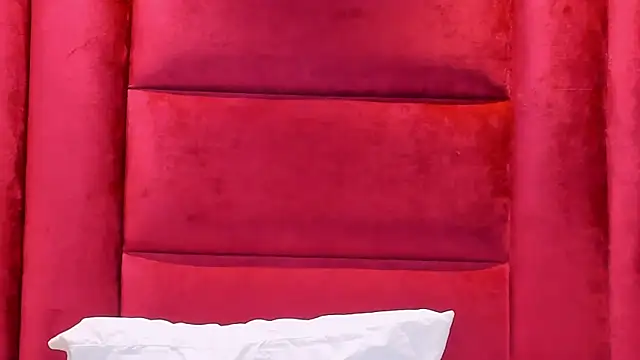 Snapshot of VictoriaFerro chatting on 03.16.26 VictoriaFerro online show from 03.16.26