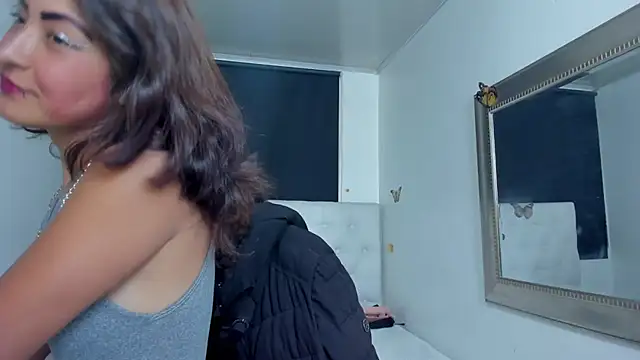 Snapshot of evelynesex chatting on 01.18.26 evelynesex online show from 01.18.26