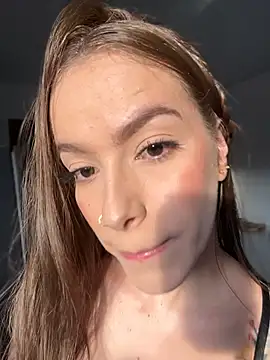 Snapshot of alysa_g_ chatting on 07.17.26 alysa g online show from 07.17.26