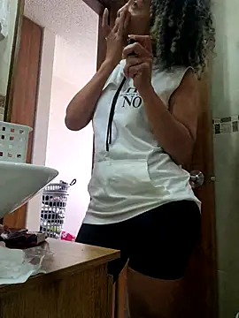 BiiancaEstradaa online show from 02.21.26