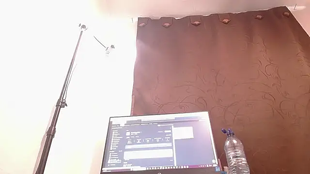 Snapshot of Skarleth_Diaz chatting on 11.29.25 Skarleth Diaz online show from 11.29.25