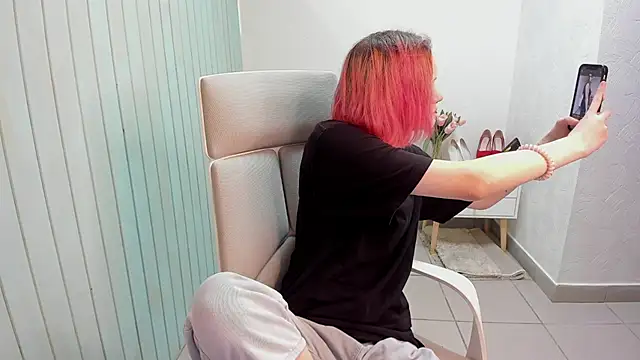 Elieiza xo online show from 09.18.25