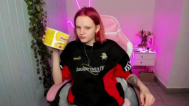 Elieiza xo online show from 10.28.25