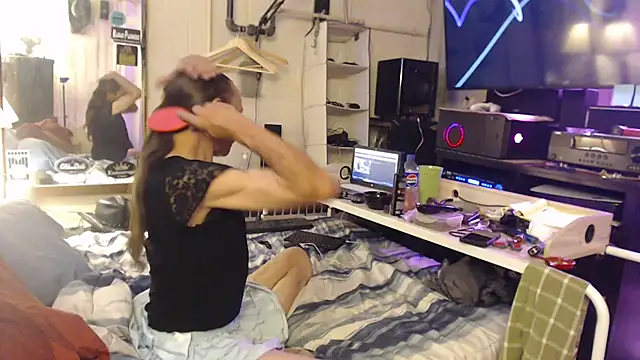 Puff0169 online show from 06.10.26