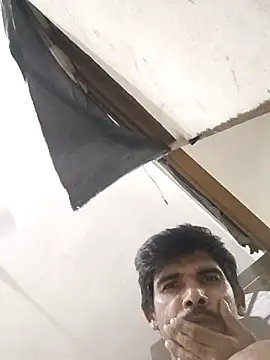 Snapshot of NoxiousFilename chatting on 09.21.25 NoxiousFilename online show from 09.21.25