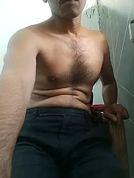 Snapshot of NoxiousFilename chatting on 10.26.25 NoxiousFilename online show from 10.26.25