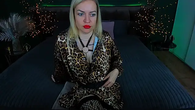 Snapshot of Anna_Snows chatting on 09.09.25 Anna Snows online show from 09.09.25