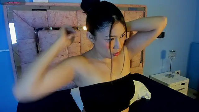 LICKY LOV online show from 11.07.25