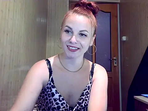 Snapshot of Kisa26311 chatting on 09.28.25 Kisa26311 online show from 09.28.25