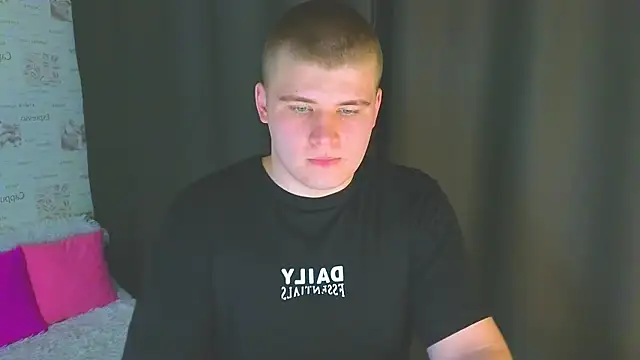 kittenmurr online show from 10.08.25