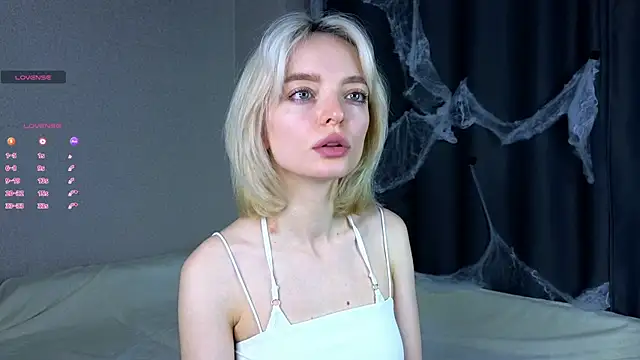 ShizukaBlanche online show from 11.01.25