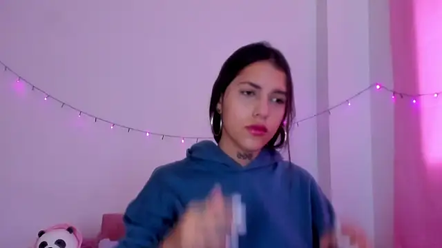 Snapshot of Abby_roussee chatting on 10.06.25 Abby roussee online show from 10.06.25