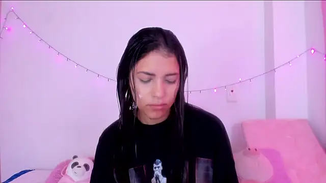 Snapshot of Abby_roussee chatting on 10.22.25 Abby roussee online show from 10.22.25