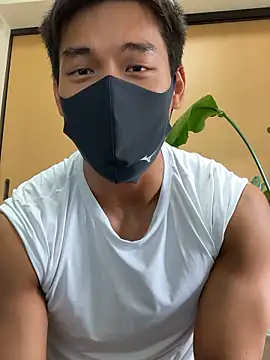 Snapshot of masucle216 chatting on 09.18.25 masucle216 online show from 09.18.25