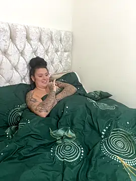 Charsworld online show from 11.21.25