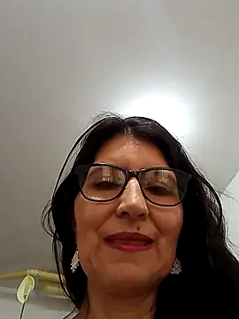 Snapshot of swity_foster chatting on 09.17.25 swity foster online show from 09.17.25