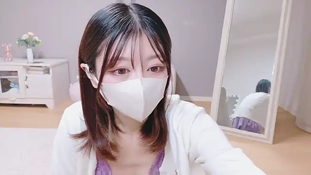 Snapshot of Yuna-ch chatting on 02.27.26 Yuna-ch online show from 02.27.26