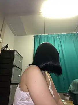 melyiaaa online show from 04.21.26