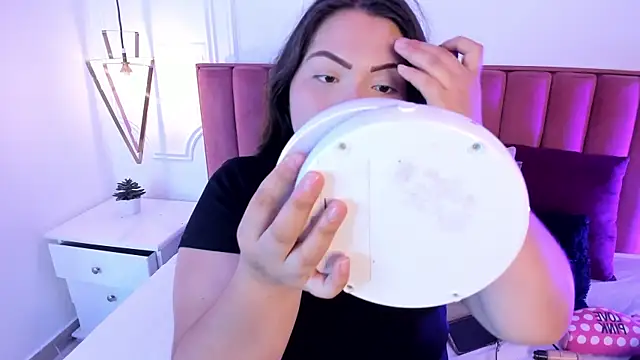 Tessa Sinclaire online show from 10.13.25