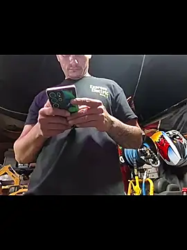 Snapshot of twistafatpipe chatting on 10.20.25 twistafatpipe online show from 10.20.25