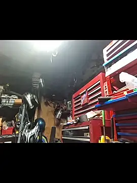 Snapshot of twistafatpipe chatting on 11.05.25 twistafatpipe online show from 11.05.25