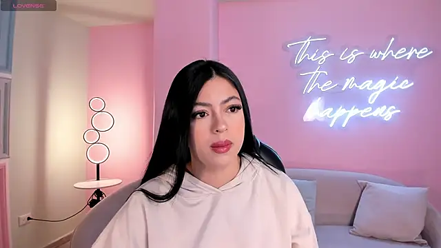 NataliaGaret online show from 12.18.25