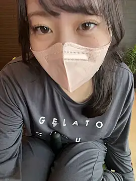 Snapshot of natsumi_NTR_TV chatting on 10.28.25 natsumi NTR TV online show from 10.28.25