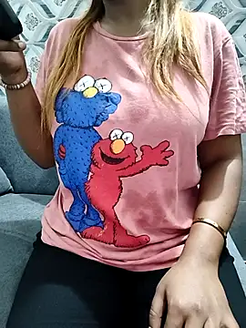 Snapshot of siya00 chatting on 10.07.25 siya00 online show from 10.07.25