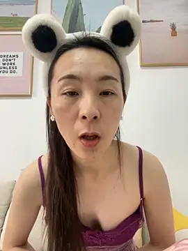 Snapshot of manmanyu520 chatting on 12.05.25 manmanyu520 online show from 12.05.25