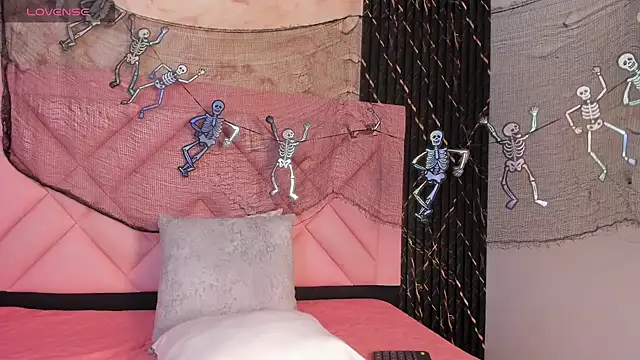 maia bianchi online show from 10.10.25