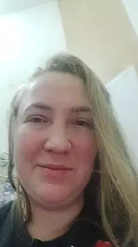 Kiss Eva online show from 12.09.24