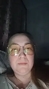 Kiss Eva online show from 12.14.24