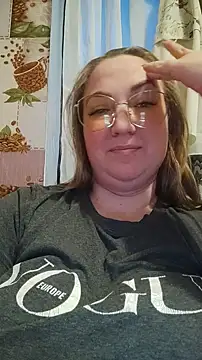 Kiss Eva online show from 01.04.25