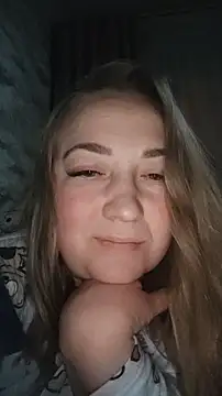 Kiss Eva online show from 01.12.25