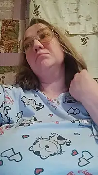 Kiss Eva online show from 01.30.25