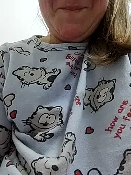 Kiss Eva online show from 02.10.26