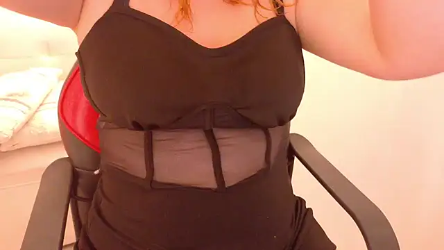 Snapshot of Angel_saez chatting on 10.01.25 Angel saez online show from 10.01.25