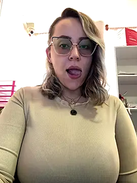 CurvyLust x online show from 12.18.25