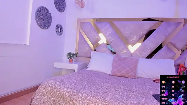 Snapshot of Marianee_Rousse chatting on 09.10.25 Marianee Rousse online show from 09.10.25