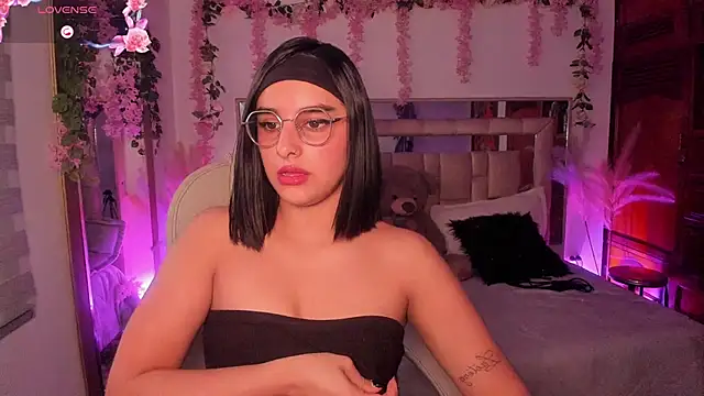 paulha miller online show from 10.10.25