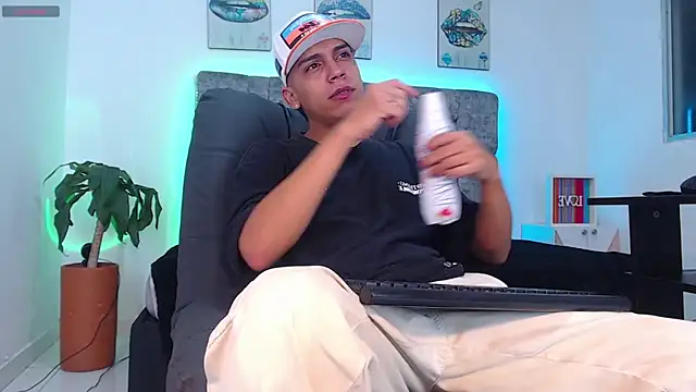 david santos16 online show from 10.25.25