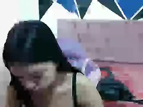 Snapshot of shy_luna18 chatting on 10.20.25 shy luna18 online show from 10.20.25