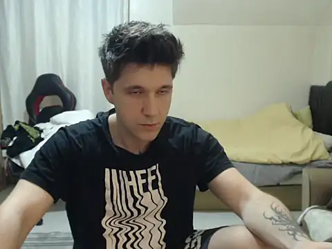Snapshot of 2handsomemann chatting on 05.04.26 2handsomemann online show from 05.04.26