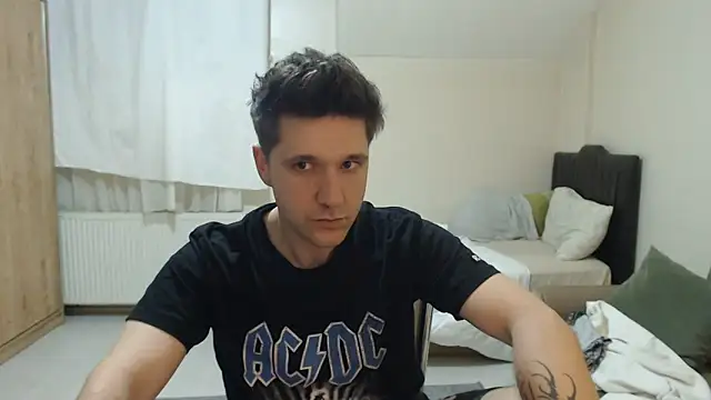Snapshot of 2handsomemann chatting on 05.30.26 2handsomemann online show from 05.30.26