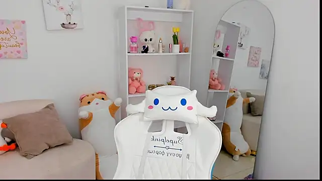 dolce antonellaa online show from 12.05.25