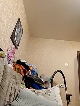 Snapshot of ivorywhisper chatting on 09.21.25 ivorywhisper online show from 09.21.25